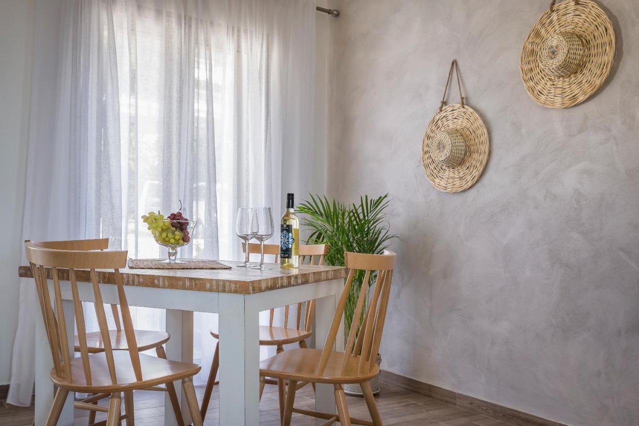 Diana Suites Trapezaki  Buitenkant foto