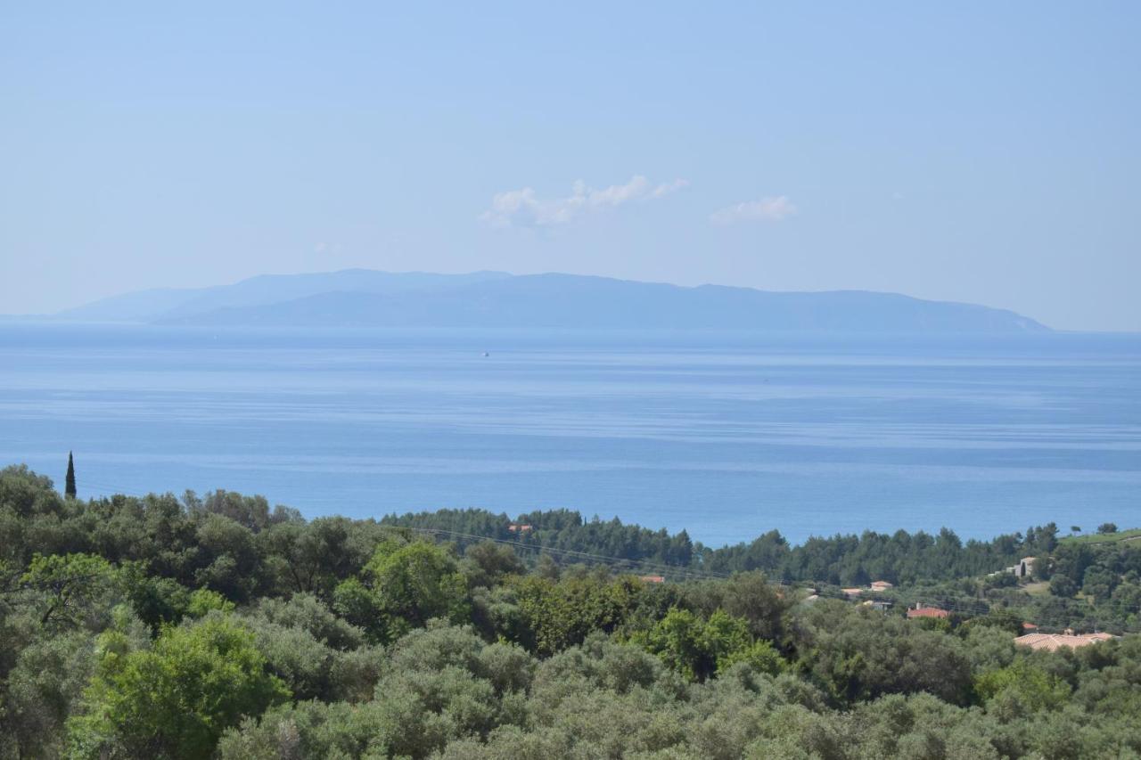 Diana Suites Trapezaki  Buitenkant foto
